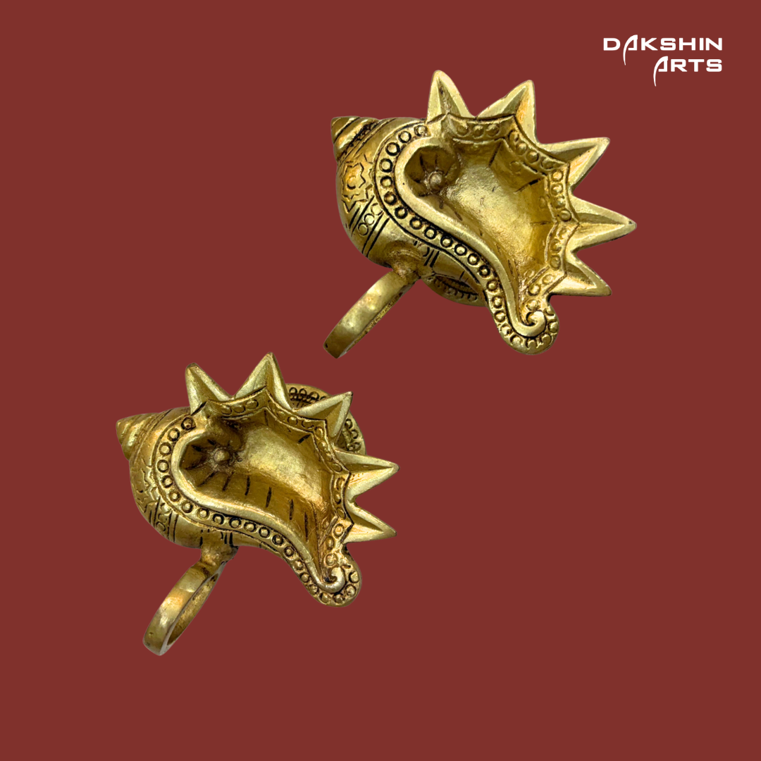 Brass Shankh Diya