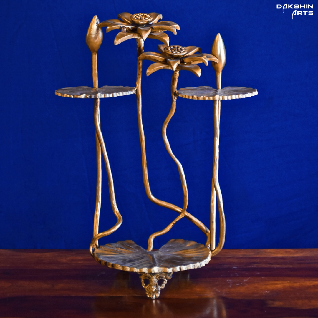 FANCY FLOWER W/ STOOL - Dakshin Arts