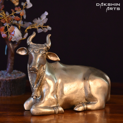 NANDI SITTING - Dakshin Arts