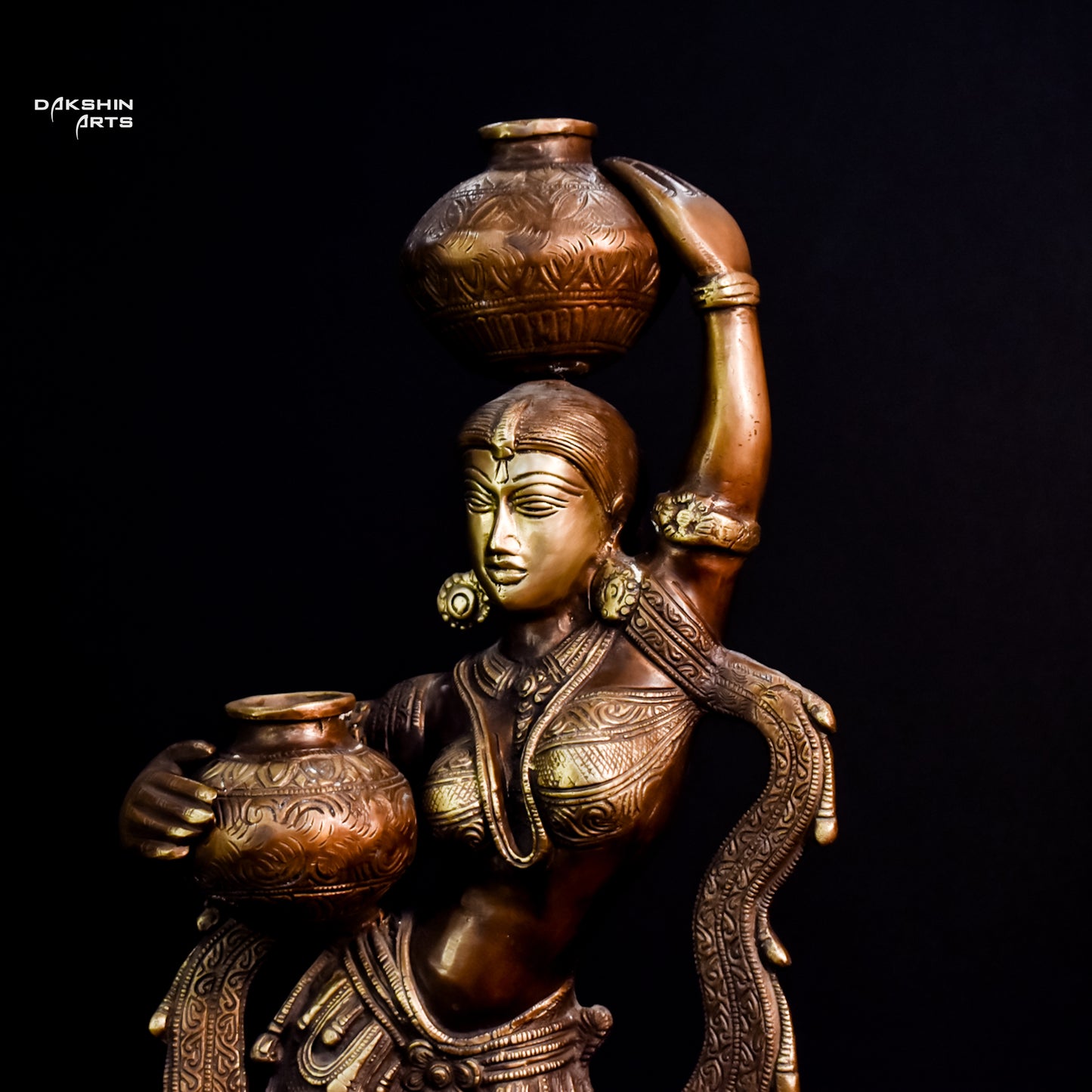 LADY WITH MATAKA - Dakshin Arts