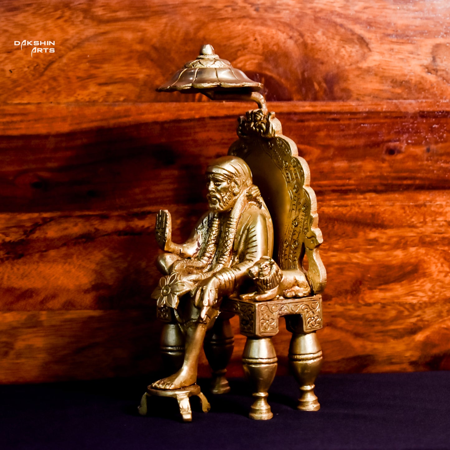 SAI BABA SITTING ON SINGHASAN - Dakshin Arts